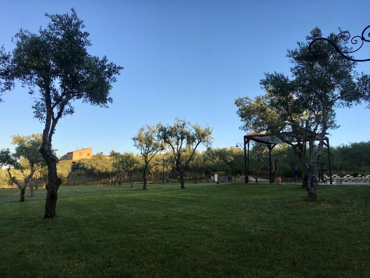 Agriturismo Baglio Pollicarini Pergusa Luaran gambar
