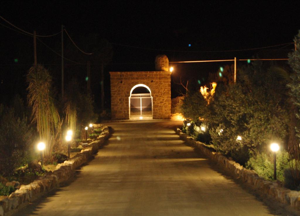 Agriturismo Baglio Pollicarini Pergusa Luaran gambar