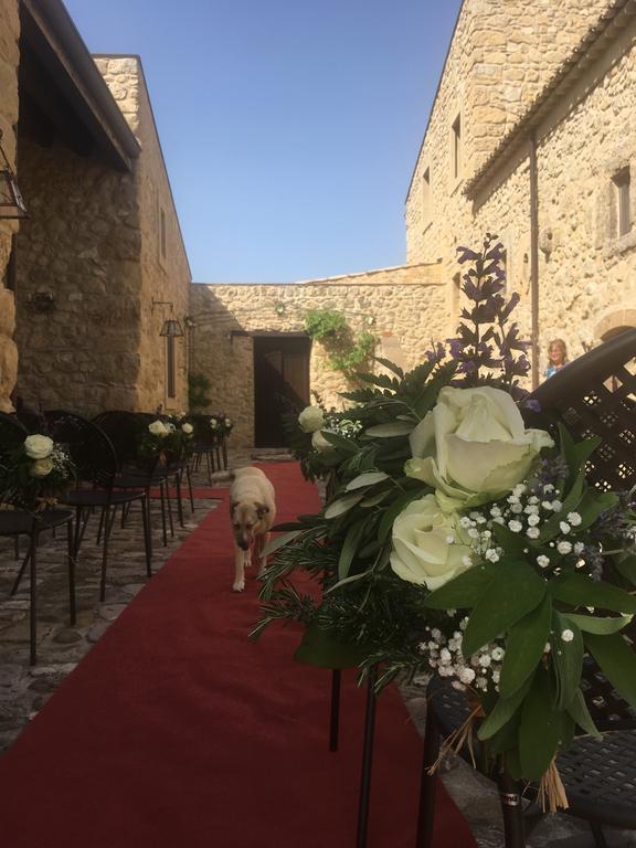 Agriturismo Baglio Pollicarini Pergusa Luaran gambar